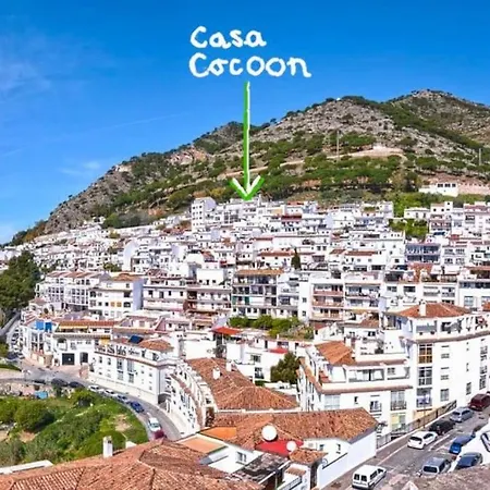 New Apartment! Private Roooftop Terrace & Pool Apartment *