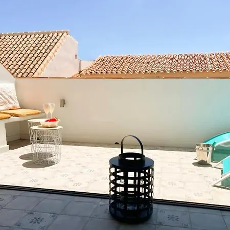 New Apartment! Private Roooftop Terrace & Pool Apartment