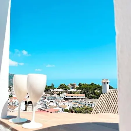 New Apartment! Private Roooftop Terrace & Pool * Mijas